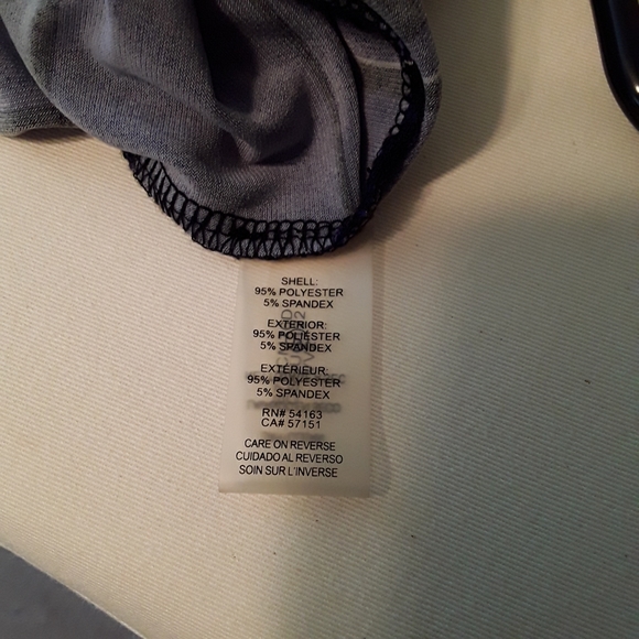 Calvin Klein sleeveless top - Picture 4 of 4